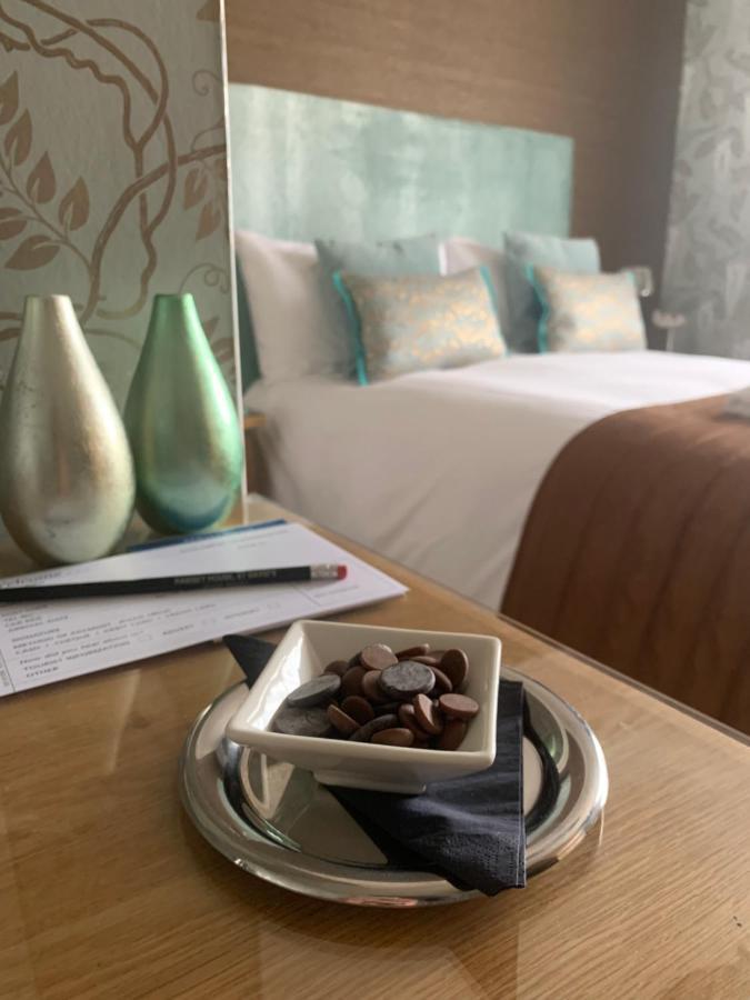 سانت دافيدز Ramsey House - Luxury Licensed B&B - Parking And Guest Lounge المظهر الخارجي الصورة