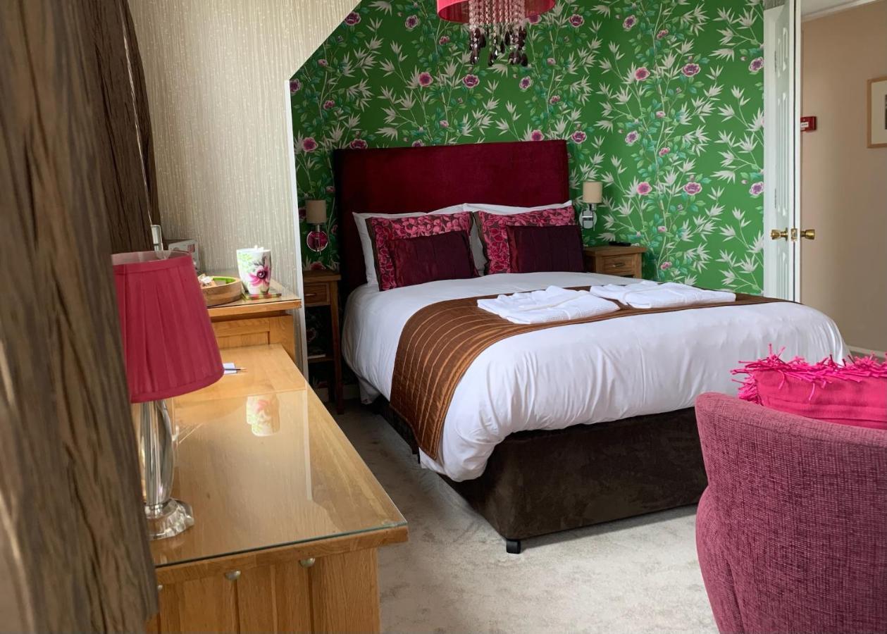سانت دافيدز Ramsey House - Luxury Licensed B&B - Parking And Guest Lounge المظهر الخارجي الصورة