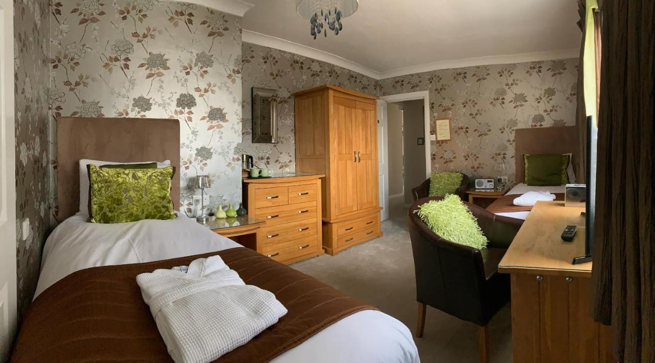 سانت دافيدز Ramsey House - Luxury Licensed B&B - Parking And Guest Lounge المظهر الخارجي الصورة